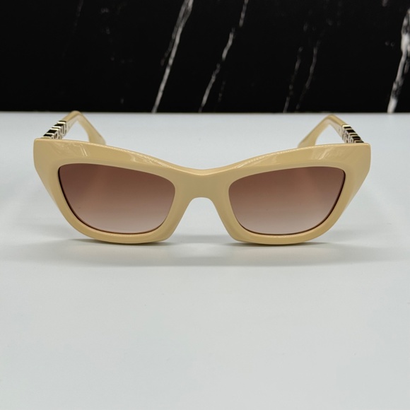 NEW BURBERRY BE4409 4092/13 WOMEN SUNGLASSES BE4409 409213 BEIGE CAT EYEWEAR - Picture 4 of 11